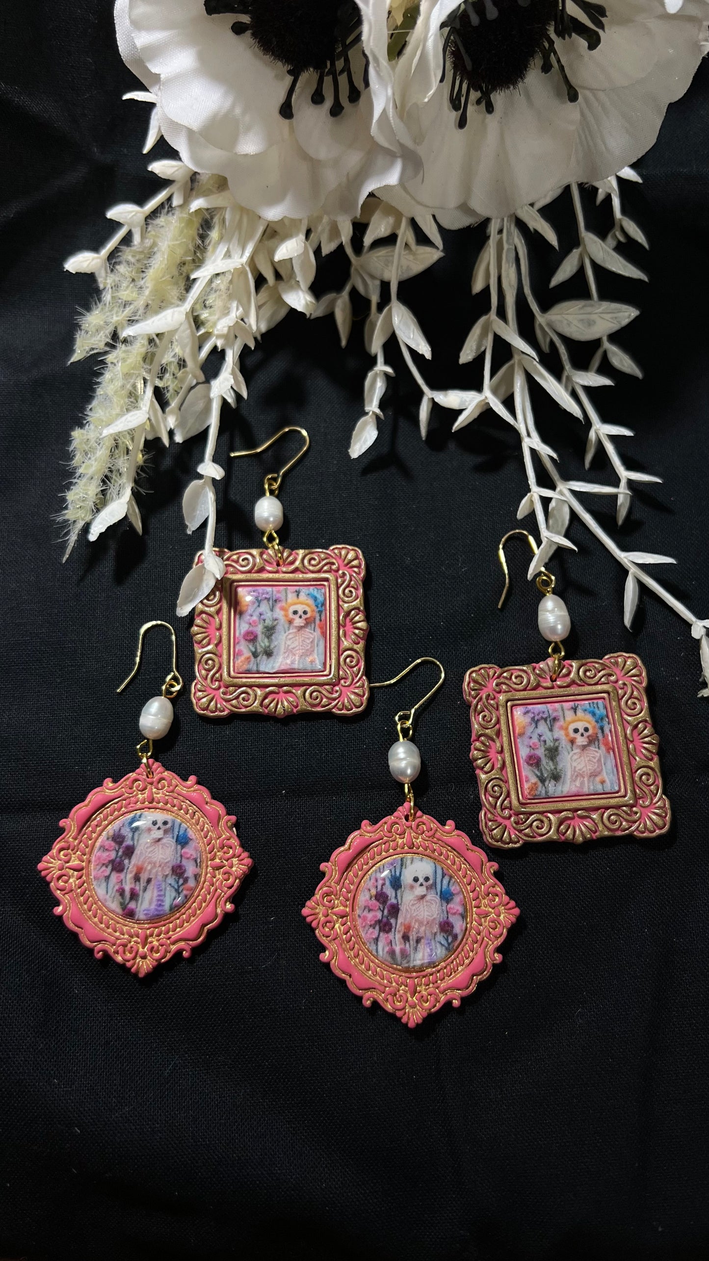 Pink skeleton frame hook