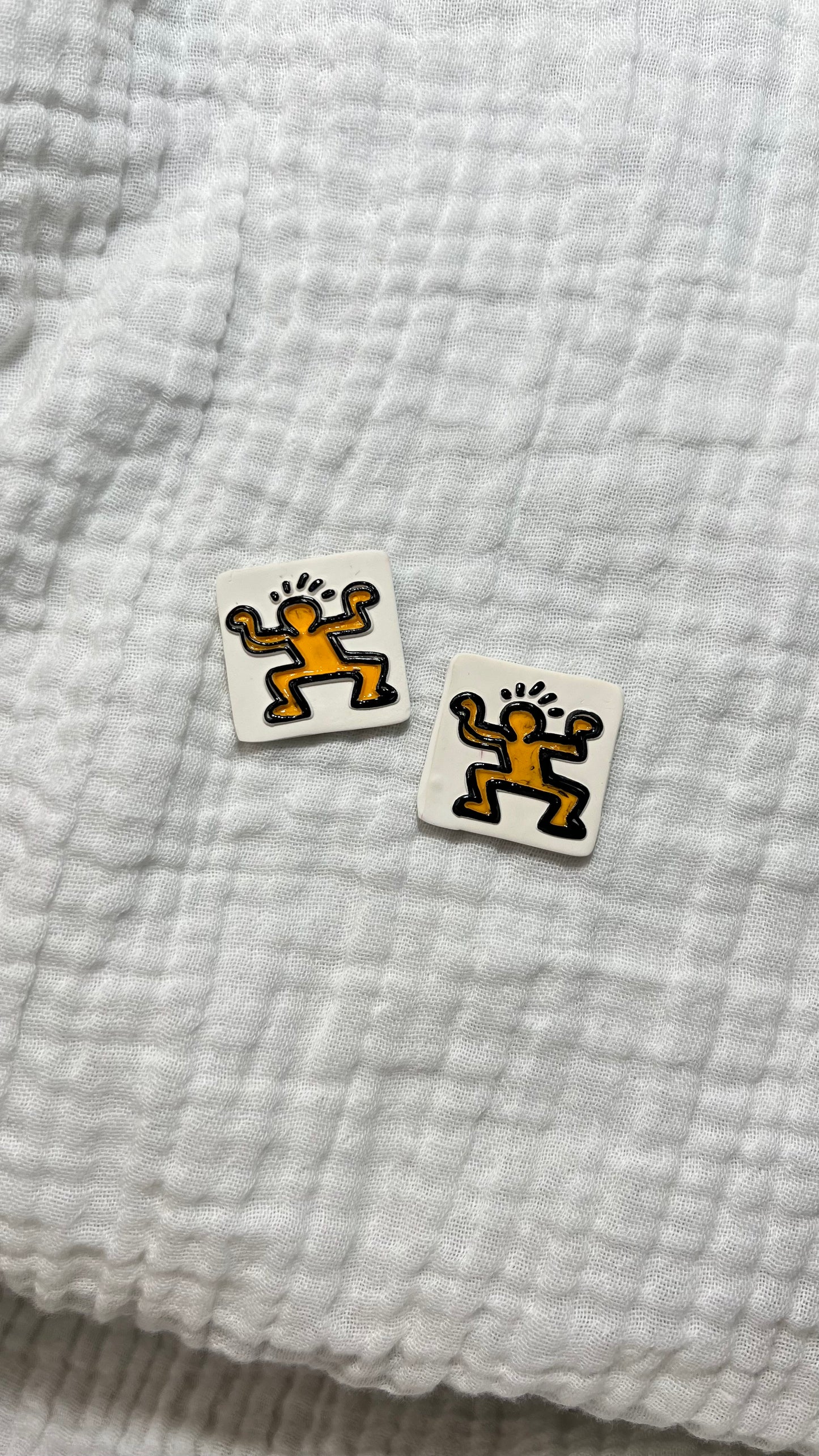 Haring yellow man
