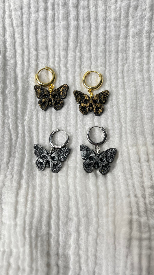 Skull butterfly huggie