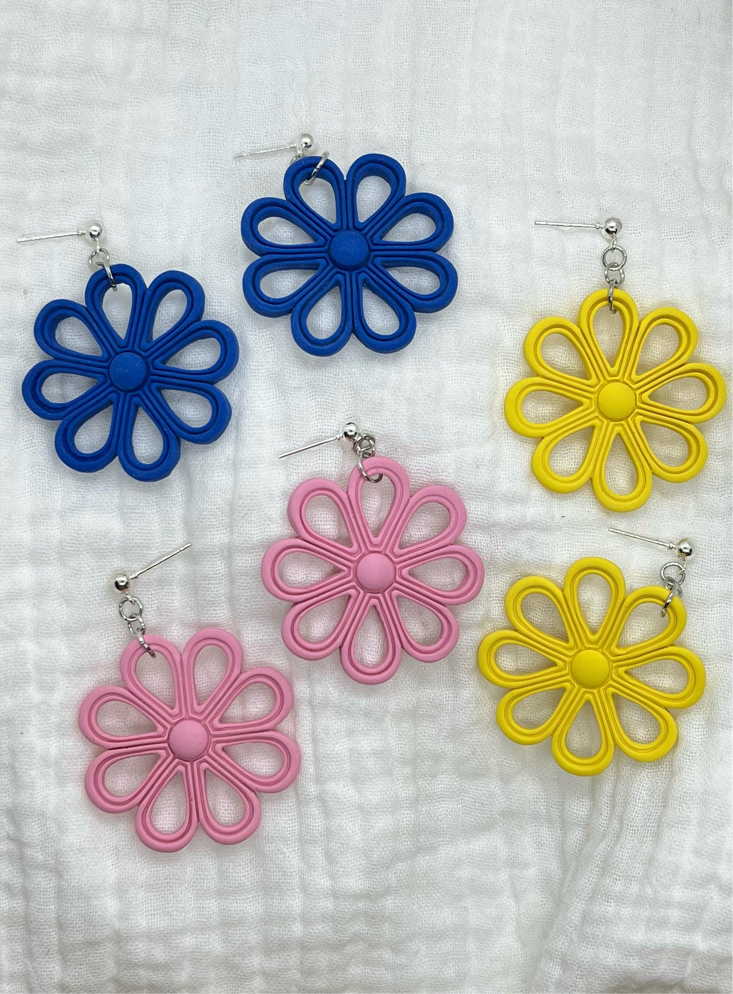 Cutout flower