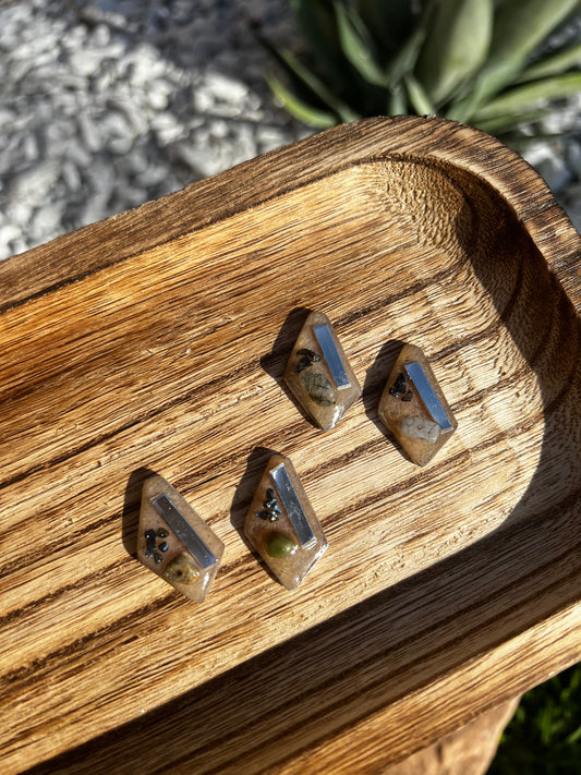 Small stone stud #4