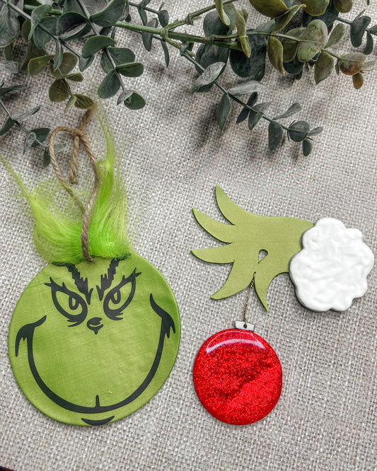 Grinch ornament set